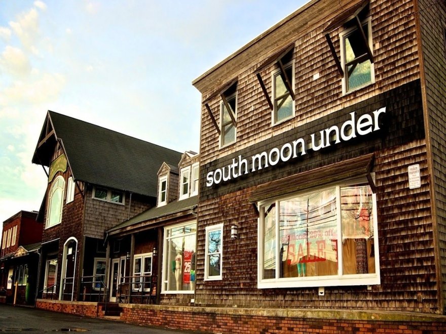 South Moon Under South Moon Under