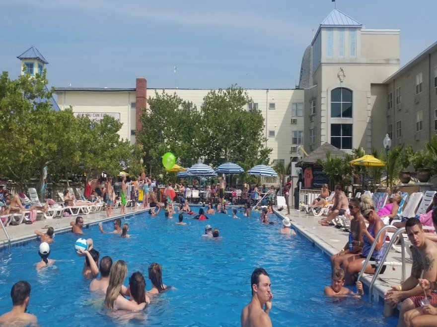 Caribbean Pool Bar Caribbean Pool Bar